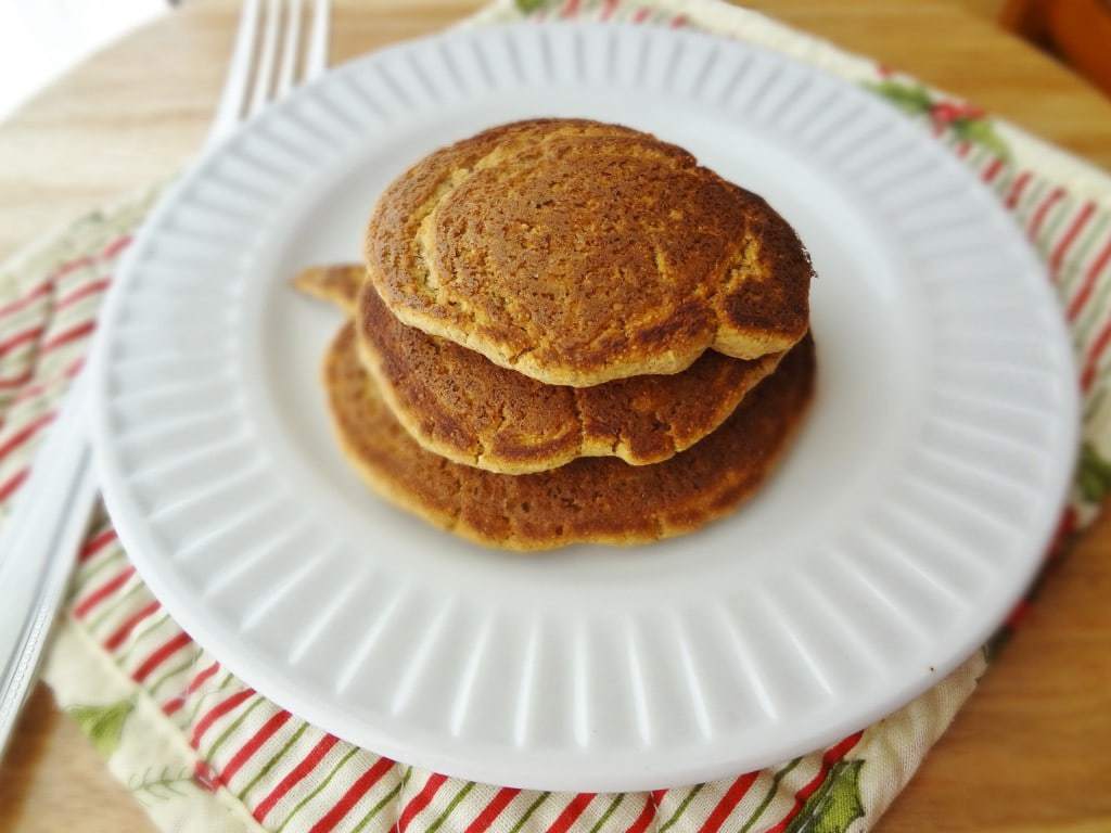Add some protein to your breakfast without eggs! Make these Single-Serving Protein Pancakes for a weekend breakfast treat