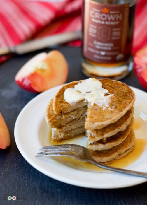 Craving some apple recipes this fall? Make some easy and quick Gluten Free Apple Cider Pancakes for breakfast, they're nut-free and vegan too! - @TheFitCookie #vegan #glutenfree