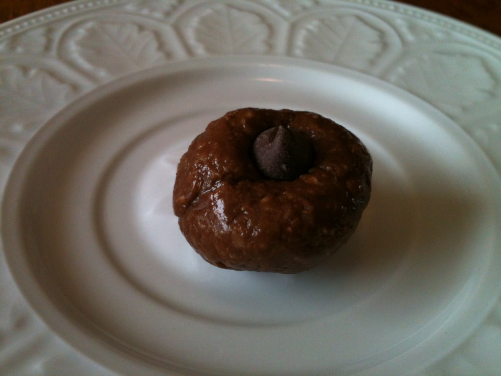Chocolate Chip Cookie Dough Bites - @thefitcookie #recipe #glutenfree