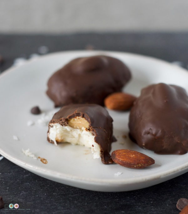 If you love candy bars, make some healthier ones at home! These Almond Joy and Mounds Minis are perfect: they are easy to make, dairy free, gluten free, and grain free - @TheFitCookie #grainfree #glutenfree #dairyfree