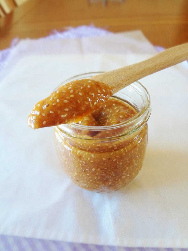 Skip the store-bought fruit spreads and make your own jam with just 2 ingredients! This No Cook Nectarine Chia Jam is so easy to make and it's paleo and nut free, perfect for any diet! - @TheFitCookie #paleo #chiajam