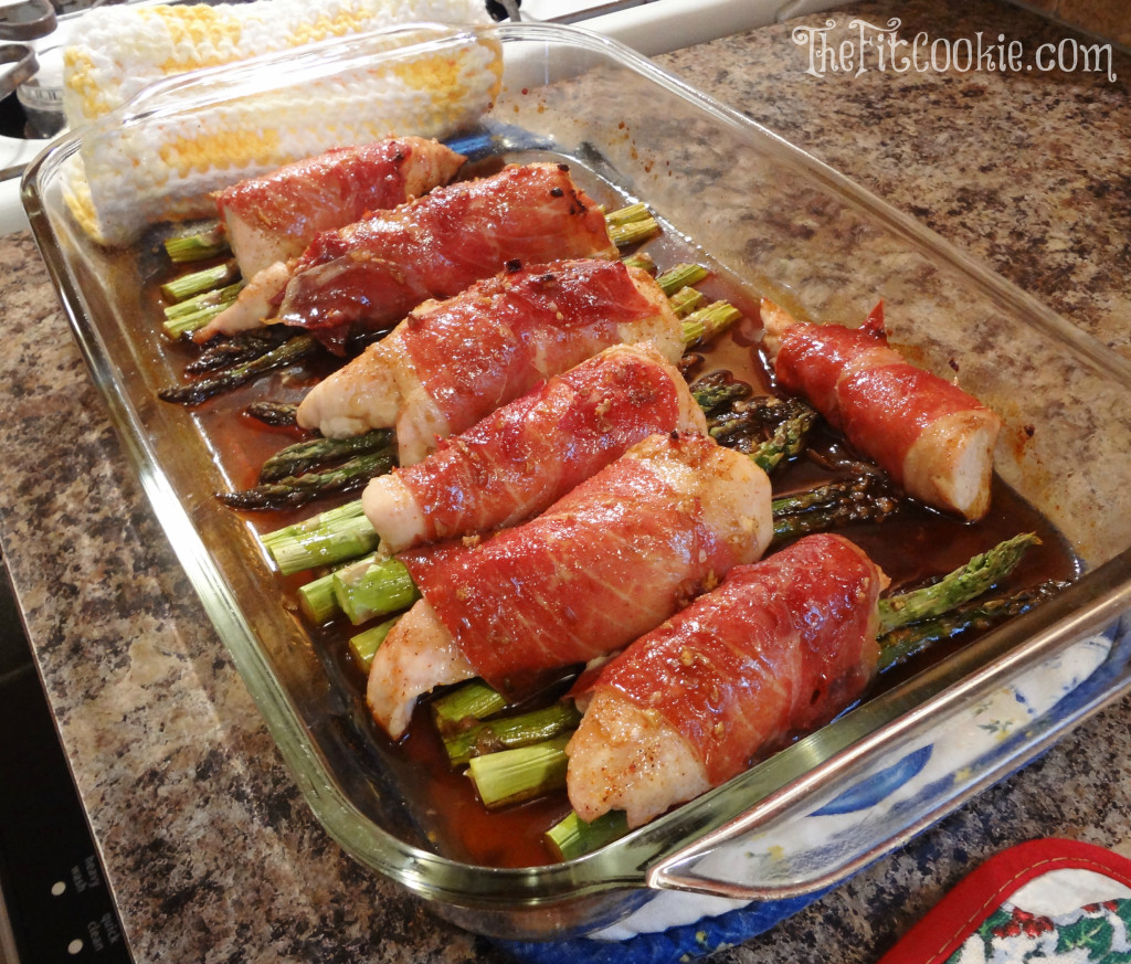 Impress guests with this easy and delicious Maple Balsamic Turkey and Prosciutto with Asparagus. It's easy to put together but looks beautiful! Plus it's paleo and nut free - @TheFitCookie #paleo #healthy