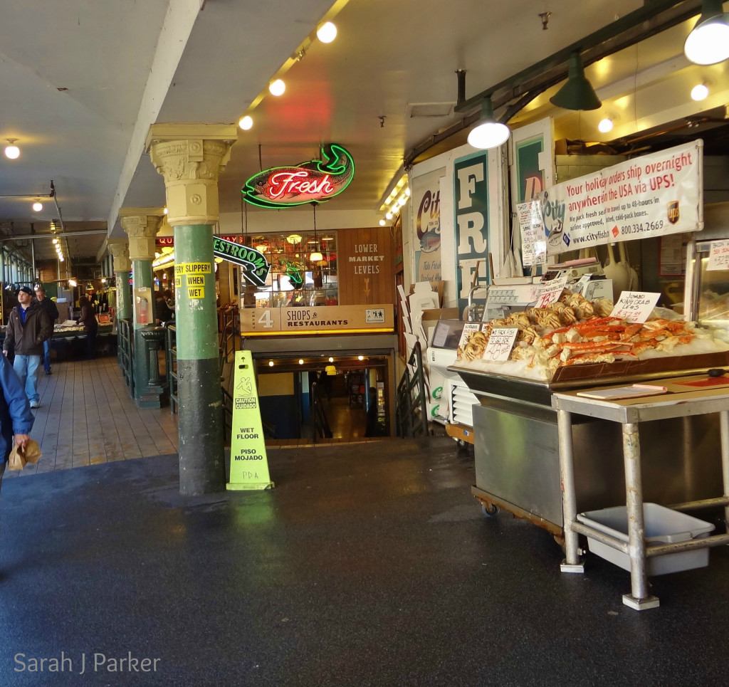 A new installment of The Fit Cookie Travels! Photos from our recent trip to Seattle and my favorite place: Pike Place Market