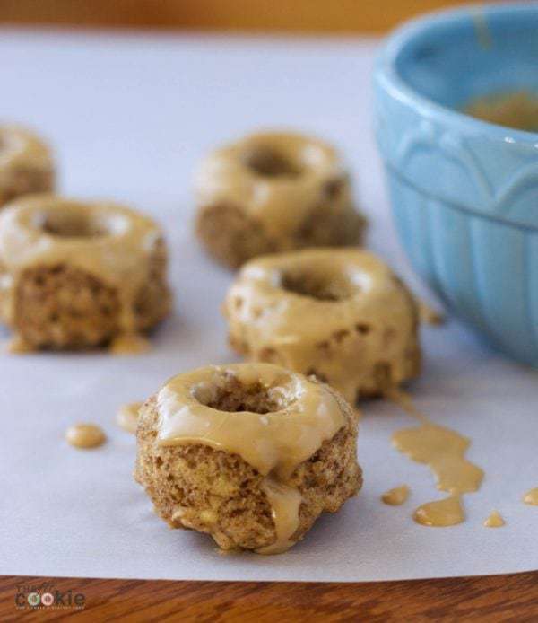 Gluten-free Mini Maple Donuts {#Vegan} - @thefitcookie #recipe #fitfluential #glutenfree #allergyfriendly 