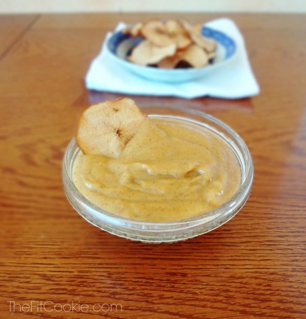 Pear Chips with Pumpkin Dip {Recipe Redux} - @TheFitCookie #reciperedux #recipe #vegan #pumpkin #fall