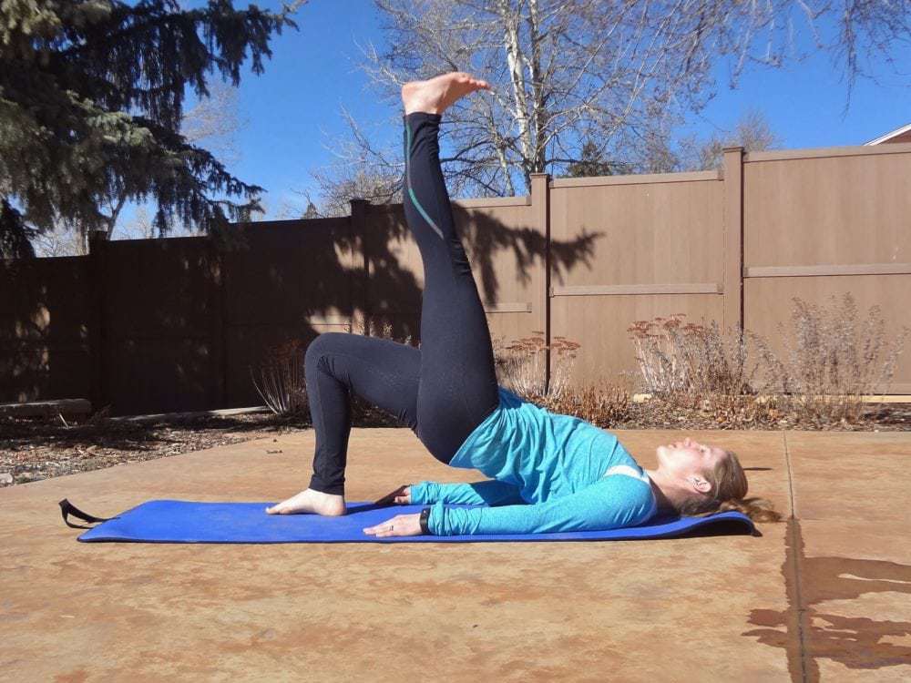 Single Leg Bridge: 30-Minute Abs and Glutes Workout - TheFitCookie.com #workout #fitness 