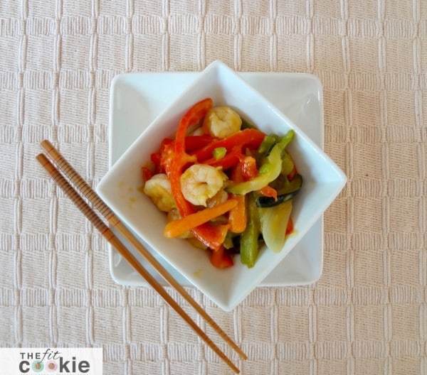 Thai Green Curry Shrimp recipe - @TheFitCookie #threciperedux #glutenfree #entree #freezermeal 