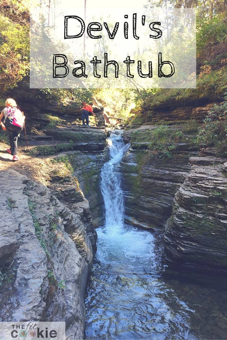 Devil's Bathtub hike in the Black Hills - #hike #outdoors #fitfluential 