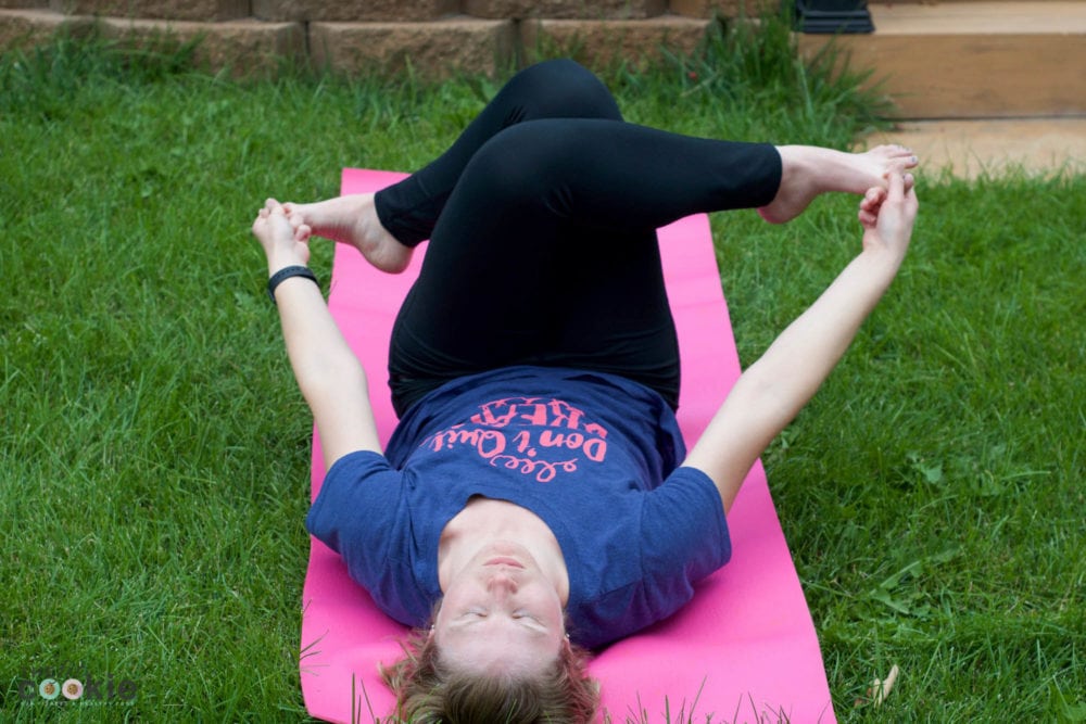 5 Relaxing Yoga Poses to Reduce Stress - @thefitcookie #ad #inSpire #yoga