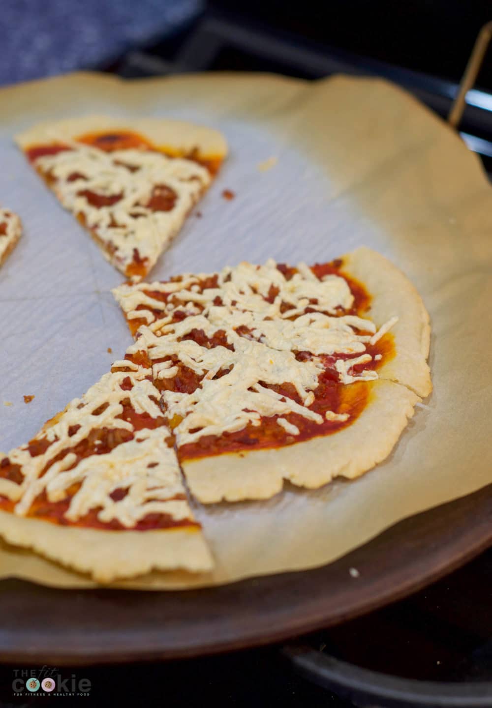 Easy Gluten-Free Thin Pizza Crust - @TheFitCookie #glutenfree #fitfluential #recipe #vegan
