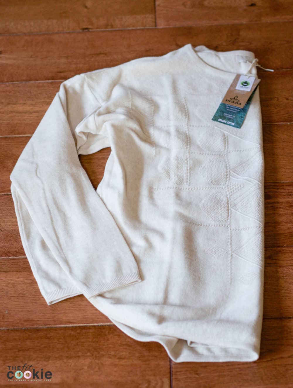 Sustainable and Fair Trade Gifts for Women (plus a @prAna discount code!) - @TheFitCookie #ad #LoveprAna #coupon #gifts 