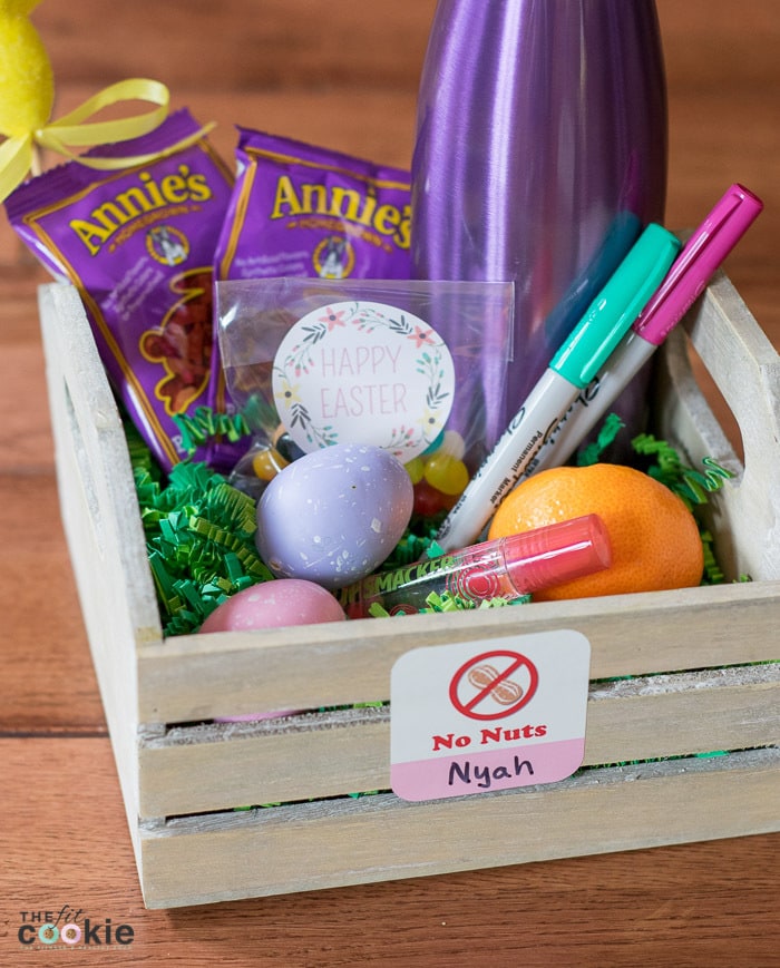 Looking for some creative Easter basket ideas for kids with food allergies? Here are 35 Easter basket ideas for kids of all ages, plus some cool food allergy labels from @StickerYou! - @TheFitCookie #sponsored by StickerYou 