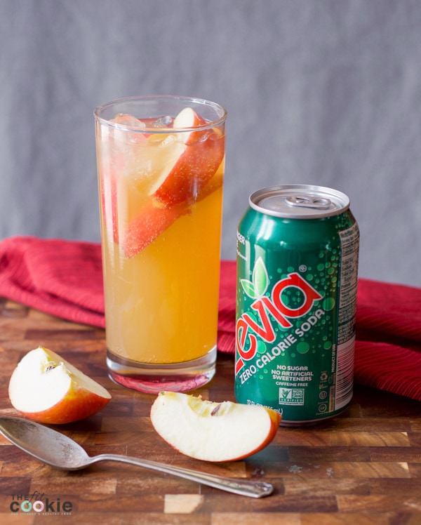 This delicious Ginger Apple Sparkling Cider is the perfect chilled drink for fall! It also has less sugar than regular sparkling cider so you can enjoy this drink during the holidays and still meet your health goals - @TheFitCookie #healthy #lowersugar #apples