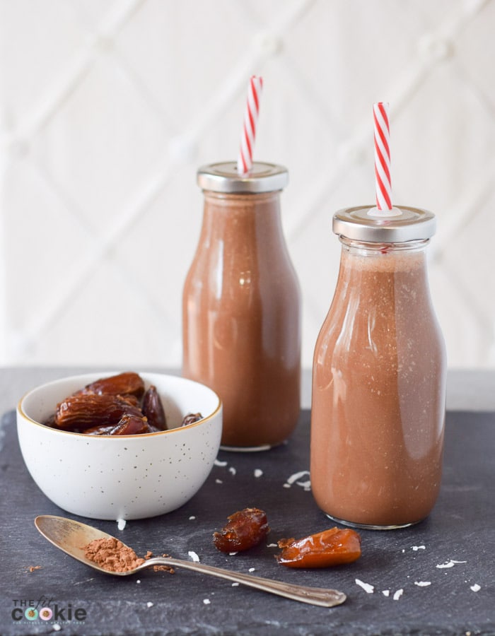 Eating healthy with food allergies just got a bit easier! This simple and nutritious Chocolate Date Coconut Milk is paleo, vegan, and made with the NutraMilk, an amazing kitchen appliance for anyone on a special diet - @TheFitCookie #AD #TheNutraMilk #pmedia #vegan #paleo