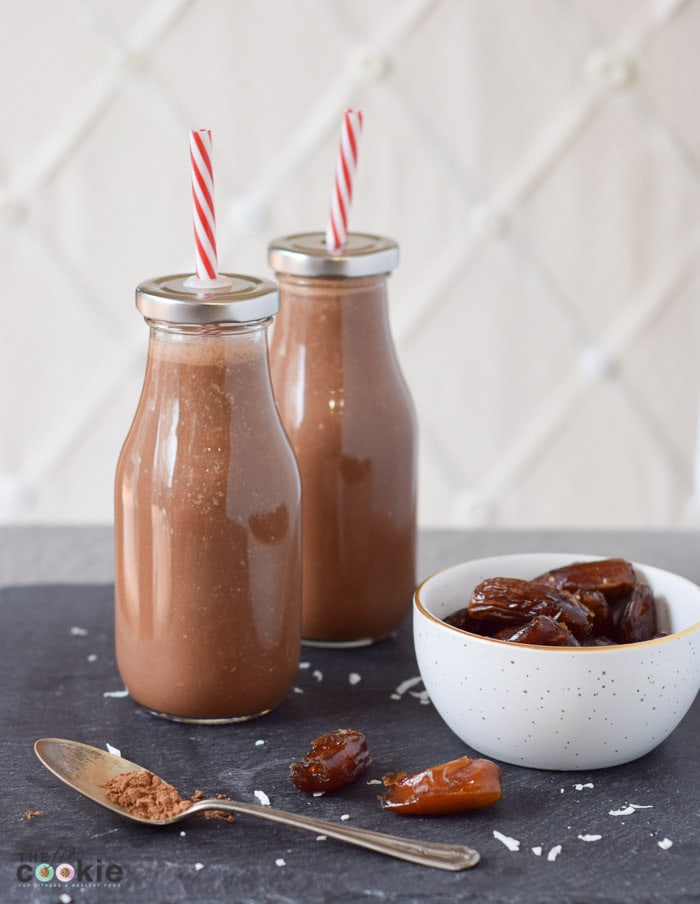 Eating healthy with food allergies just got a bit easier! This simple and nutritious Chocolate Date Coconut Milk is paleo, vegan, and made with the NutraMilk, an amazing kitchen appliance for anyone on a special diet - @TheFitCookie #AD #TheNutraMilk #pmedia #vegan #paleo