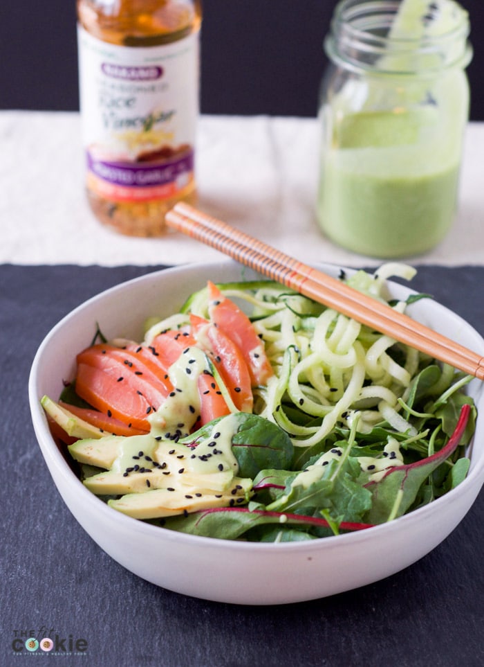 If your goal is to eat better and make healthy food swaps, than this Smoked Salmon Salad with Garlic Rice Vinegar Dressing is for you! This salad is like a delicious sushi bowl filled with healthy fats and veggies, and it's gluten and dairy free - #AD @TheFitCookie #NAKANONewYear #NewYearSwaps #IC #glutenfree #dairyfree