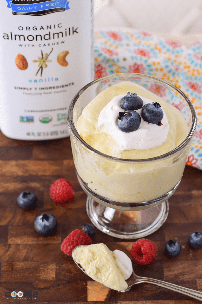 If you have food allergies, then you might think that you'll miss out on great desserts. Think again! This Vegan Lemon Mousse recipe is also gluten free, egg and dairy free! - #AD @TheFitCookie #NoExtra @So_Delicious #SoDelicious #vegan #glutenfree