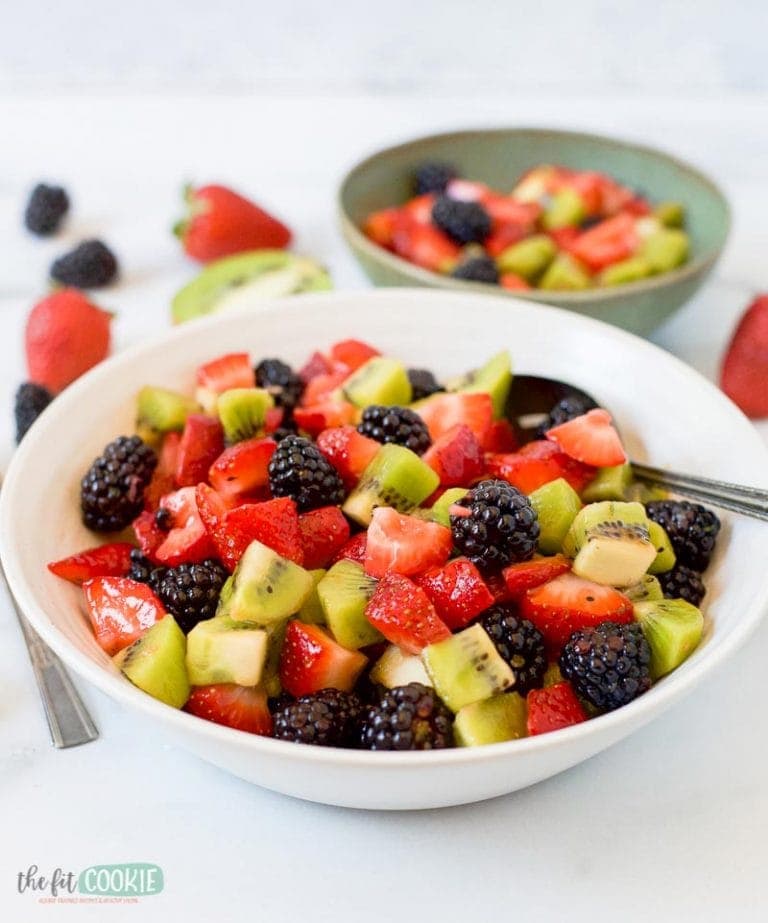 Blackberry Kiwi Fruit Salad (Paleo) • The Fit Cookie
