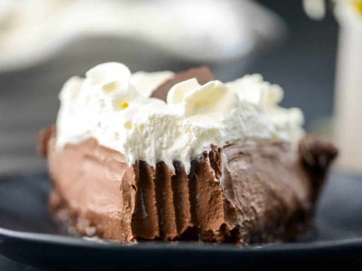 Image for No-Bake Healthy Vegan Chocolate Pie Recipe gluten-free