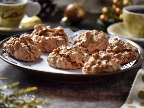 Image for Bruttiboni: Italian Meringue Cookies