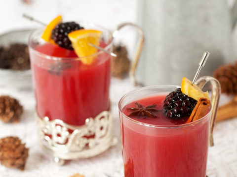 Image for Hot Mulled Apple and Blackberry Juice