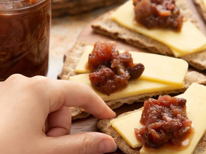 Image for Fruit chutney recipe with apples and plums