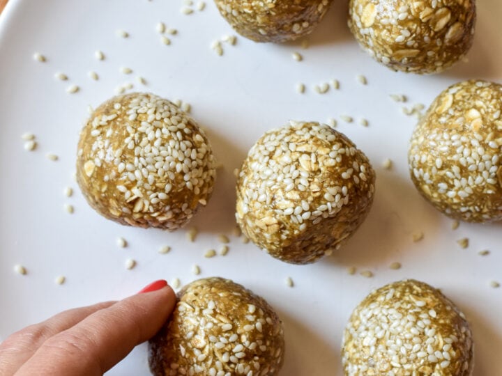Image for Maple Tahini Oatmeal Balls