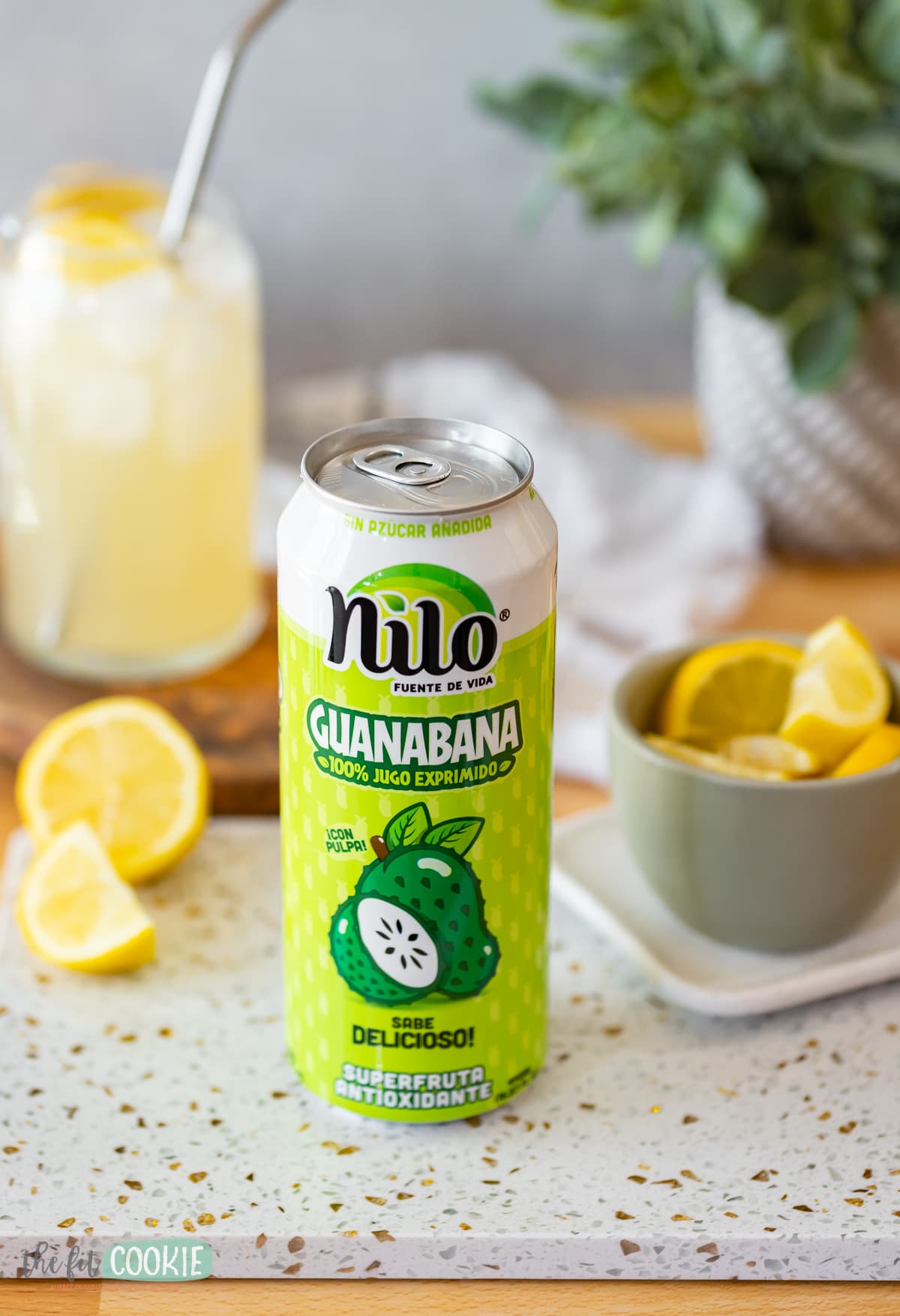 photo of a can of nilo brand guanabana juice with pulp. 